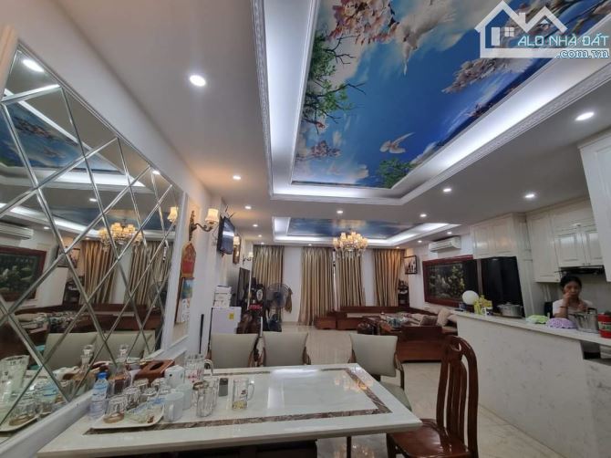 BÁN GẤP NHÀ ĐẸP PHÂN LÔ NGUYÊN HỒNG DT62m2 THANG MÁY VỈA HÈ- KINH DOANH - 3