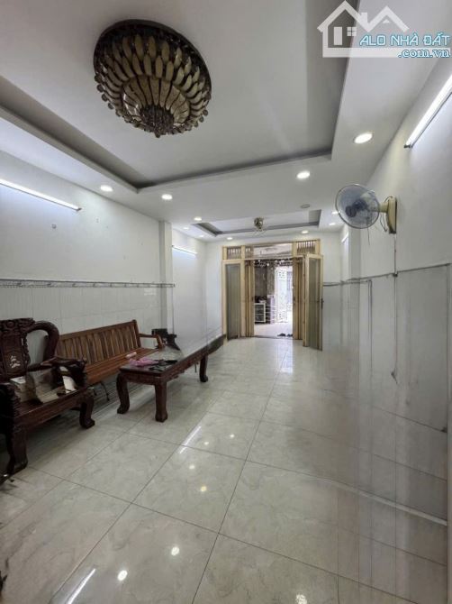 NHÀ ĐƯỜNG NGUYỄN QUÝ YÊM KHU AN LẠC VIP QUẬN BÌNH TÂN 93M2 GIÁ 6TY950 OTO NGỦ TRONG NHÀ - 3