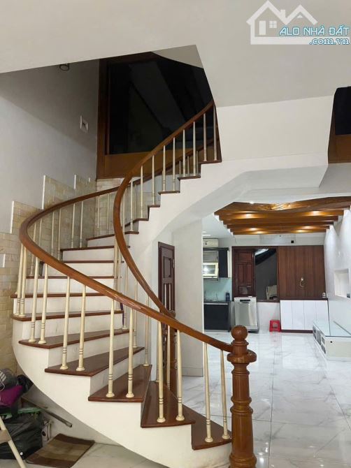 Bán nhà 4 tầng mặt đường Lê Đại Hành gần công viên kỳ bá - 3