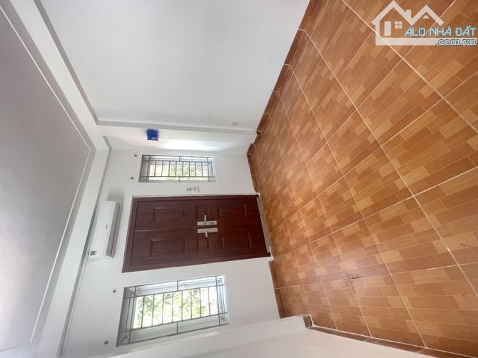 NHÀ DÂN XÂY MUA Ở CHO GIA ĐÌNH ĐÔNG THẾ HỆ- TIỆN ÍCH BAO QUANH - 3