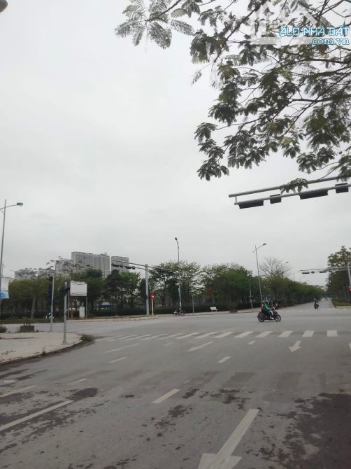 Bán nhà Shophouse , DT 220m2,  KD đỉnh tại đường Lê Quang Đạo kéo dài, Đại Mỗ, Dương Nội, - 3