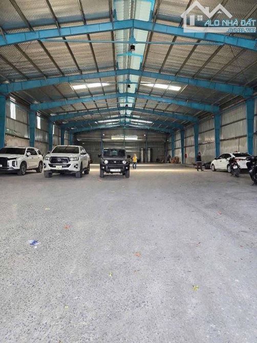 Cho Thuê kho Ngay vòng xoay an lạc -2200m2+ biệt thự 300m2 ,có 3ph ,pccc - 3