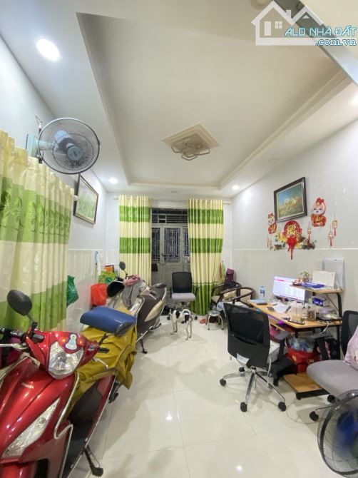 Nhà giá rẻ hẻm xe hơi Nguyễn Văn Quỳ quận 7 - giá 4.5 tỷ sổ hồng - 3