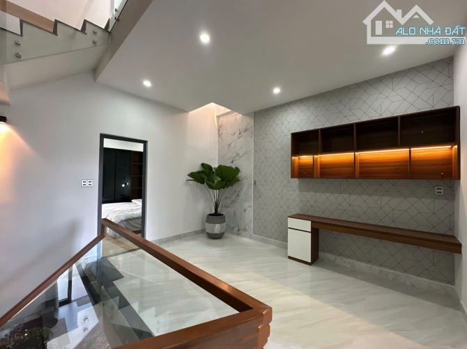 Nhà 1 Trệt 2 Lầu - Thiết Kế Hiện Đại - Tặng Nội Thất - Khu Phố An Ninh - 3