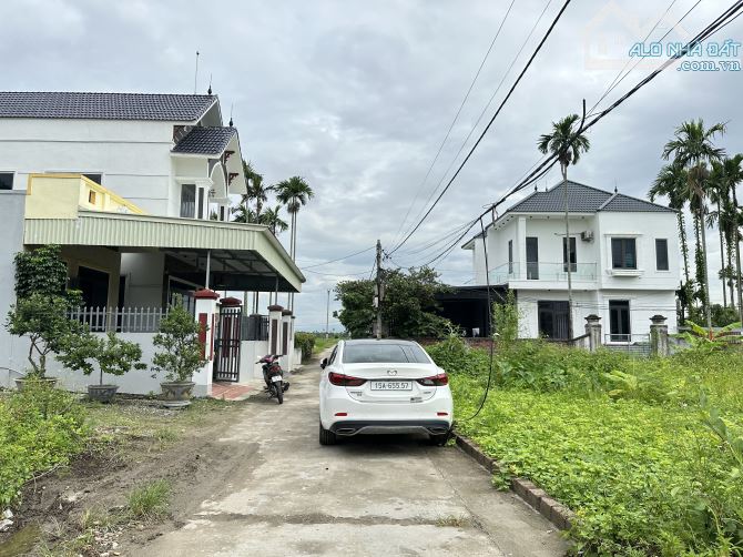 Bán lô góc siêu đẹp cực tiềm năng tại TDP Sú phường Hoàng Lâm-TP Thuỷ Nguyên 62,5m chỉ 1,x - 3