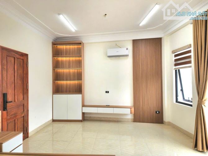 BÁN NHÀ ĐẸP 6 TẦNG VIỆT HƯNG LONG BIÊN THANG MÁY, 2 THOÁNG, FULL NỘI THẤT - 3