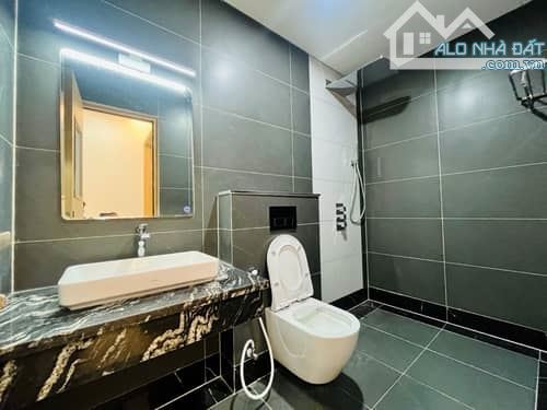 Bán tòa nhà văn 248m2 ôtô tránh tại Phố Xuân La 8 tầng 1 hầm - 3