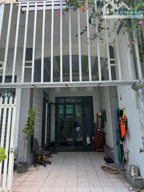 Bán nhà 3 tầng nội bộ ô tô đường thành thái - 3