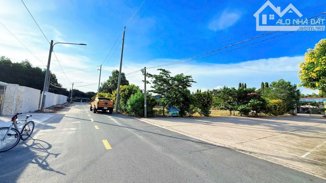 Đất đẹp đối diện trường học Long Mỹ- cách biển Phước Hải chỉ 3Km:  🌈DT 10x33M - 332,6M2 - - 3