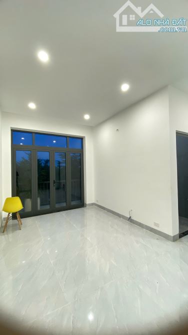 Nhà 3 Tầng Phố Biển - Sổ Hồng Riêng - Giá Chỉ 1,7 Tỷ - 3
