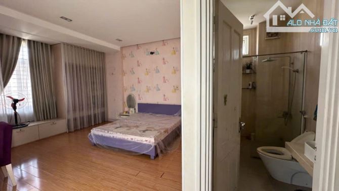 CHO THUÊ NHÀ 5 TẦNG ĐƯỜNG PHAN CHÂU TRINH, HẢI CHÂU  • DT 140m² (ngang 6.8m). Giá 65 triệu - 3