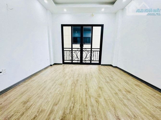 👉 TRUNG TÂM BÁCH KINH XÂY – NHÀ MỚI 5 TẦNG THANG MÁY – TẶNG NỘI THẤT - GẦN PHỐ - NHÀ ĐẸP - 3