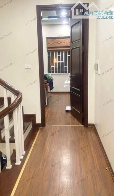 BÁN NHÀ NGUYỄN KHÁNH TOÀN 52m2 - NHÀ DÂN XÂY - HAI THOÁNG, GARA Ô TÔ + VĂN PHÒNG - 3