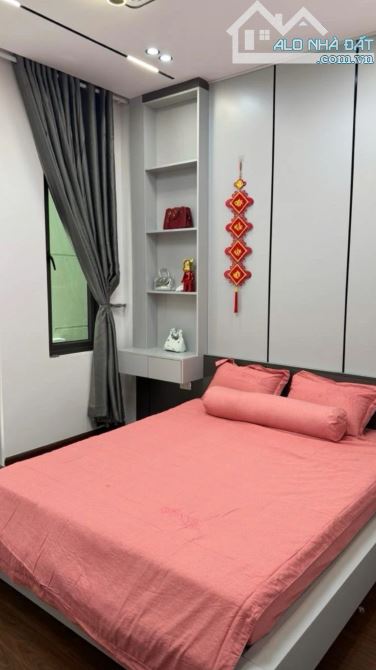 CẦN BÁN GẤP NHÀ ĐẸP TRUNG TÂM CẦU GIÁY,SỔ ĐỎ HOA KHÔI , THANH KHOẢN CAO  10.6 TỶ - 3