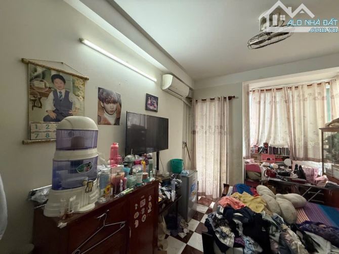 🏰 XÓM ĐẤT-  Q11- 39M2 - 4 TẦNG NGAY TRƯỜNG TIỂU HỌC HÀN HẢI NGUYÊN ✅KẾT CẤU:  4 TẦ - 3