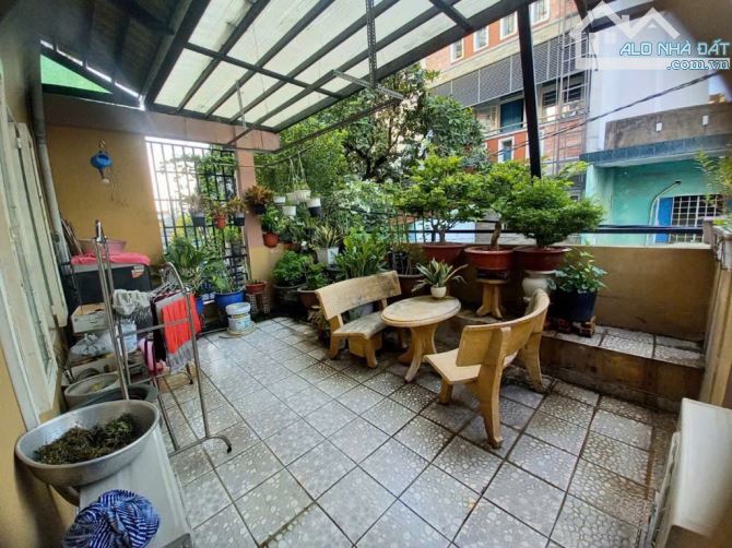 Gần SÂN BAY TÂN SƠN NHẤT nhà 2tầng (6 x 15) (6P ngủ) hẻm OTO tránh đường Phạm Ngũ Lão - 3