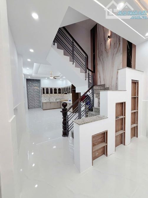 BÁN NHÀ HƯƠNG LỘ 2 BÌNH TÂN - 3 TẦNG MỚI ĐẸP - 60M2 - HẺM 6M - CHỈ NHỈNH 6 TỶ TL - 3