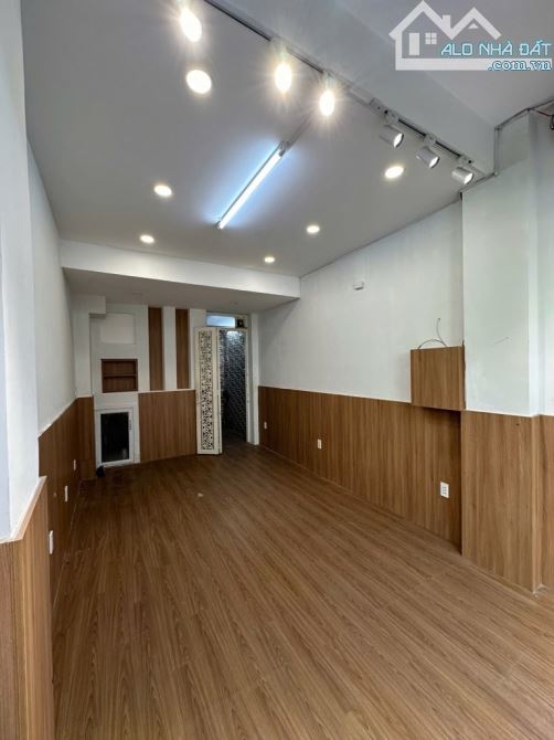 Bán nhà đẹp ở ngay Âu Dương Lân, xe hơi đỗ cửa, 56m2, dòng tiền 400tr/n, SHR, HCĐ, chỉ 8tỷ - 3