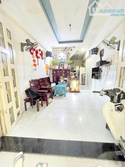 Bán nhà 1 lầu hẻm 3m đường Âu Dương Lân P.Chánh Hưng Quận 8 - 3