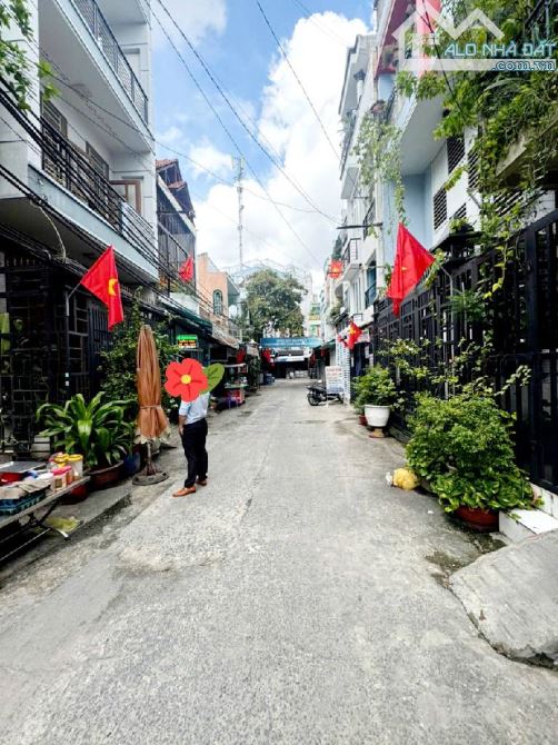 QUẬN 8! NGAY PHƯỜNG 1_CÓ NGAY CĂN 3TẦNG VỪA Ở VÀ KINH DOANH,HẺM XE HƠI - 3