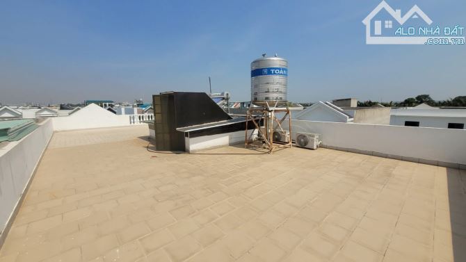 Giảm 1.1 tỷ, Nhà 3 Tầng DT 110m Ngang 6.3m Trường Thọ, HXH Đổ Ngõ, Chỉ 5.4 tỷ - 3