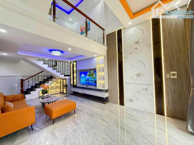 🏡 CHÀO BÁN NHÀ 2 TẦNG KIỆT Ô TÔ TÔN ĐẢN – DT 115,7M² – 5PN – GẦN ĐỦ TIỆN ÍCH - 3