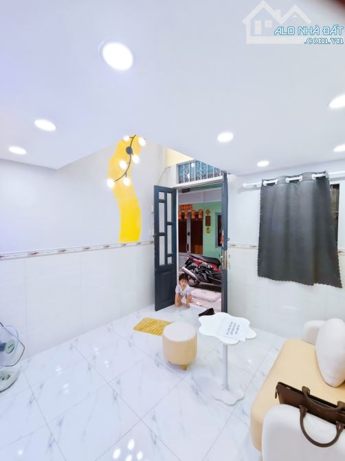 GIÁP LŨY BÁN BÍCH - 3 TẦNG - SÔ RIÊNG - MỚI ĐẸP - 3