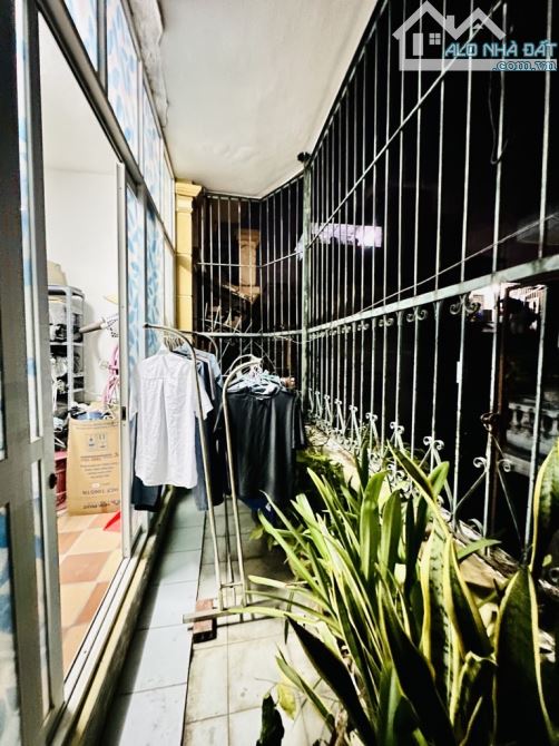 NHÀ ĐẸP - HOÀNG HOA THÁM- GẦN PHỐ -56m -4TẦNG -MT5 m -💰14,7 ti - DÂY XÂY- THÔNG KINH DOAN - 3
