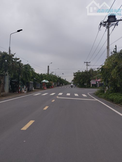 Bán nhà c4 mới xây đang hoàn thiện Tân Bình,Vĩnh Cửu - 3