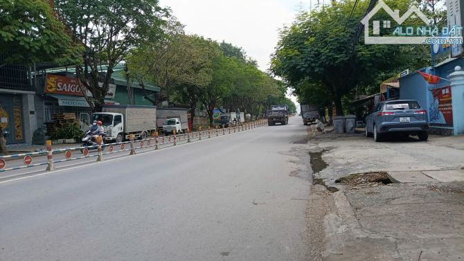 Bán lô đất ngay cổng Ký Túc Xá Đại Học Lạc Hồng, Bửu Long, Biên Hòa. 260m2, giá 3 tỷ 700. - 2