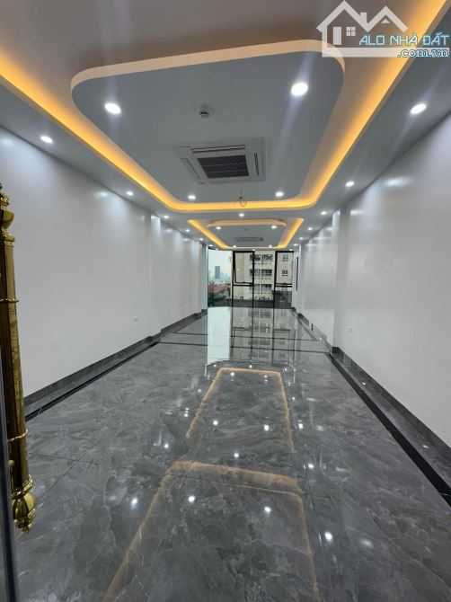 Bán Toà Nhà 9 Tầng Mặt Phố Nguyễn Chánh Cầu Giấy DT 60/70M MT 5M Giá 51Tỷ - 3