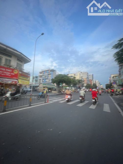 cho thuê nhà MT hòa bình 8x18  trệt thông suốt vị trí siêu đẹp - 3