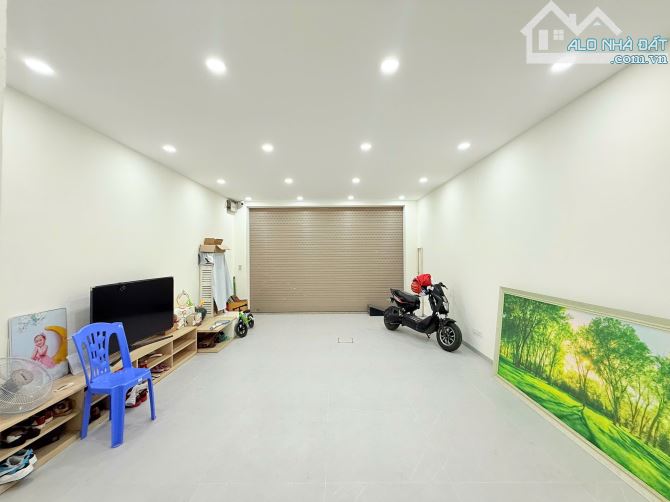 Bán nhà 7 tầng - Kinh doanh -  khu phân lô Trần Quang Diệu - Đống Đa: 57m2 - Giá. 28.5Tỷ - 3