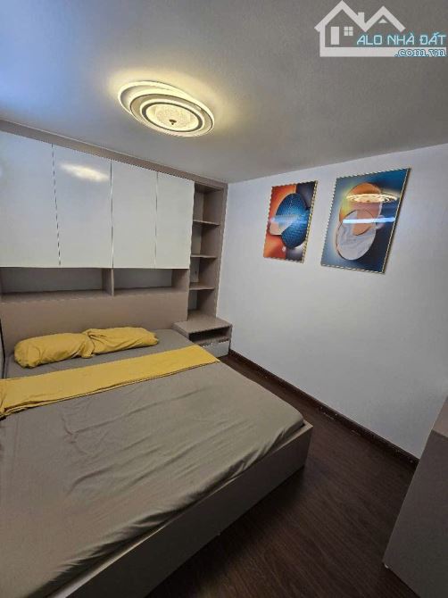 Bán nhà Hoàng Hoa Thám, ngõ thông, nhà đẹp ở ngay, tặng full NT, 44m2, 4 tầng, giá 8 tỷ - 3