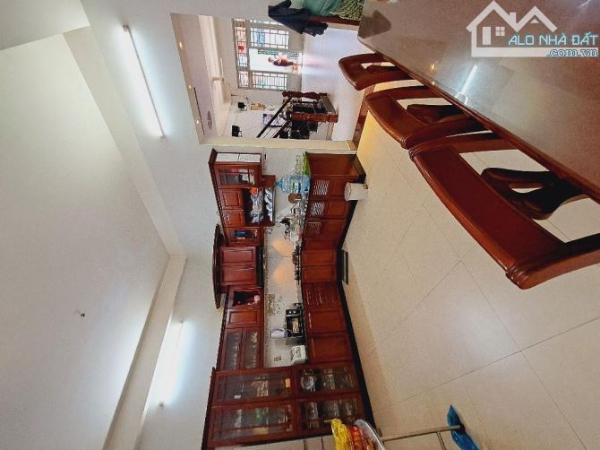 💥 🔥LÒ GỐM QUẬN 6 - SÁT VIEW SÔNG THOÁNG MÁT - 6.5m x14.5 - 4 TẦNG - 2 MẶT HẺM Ô TÔ - 3