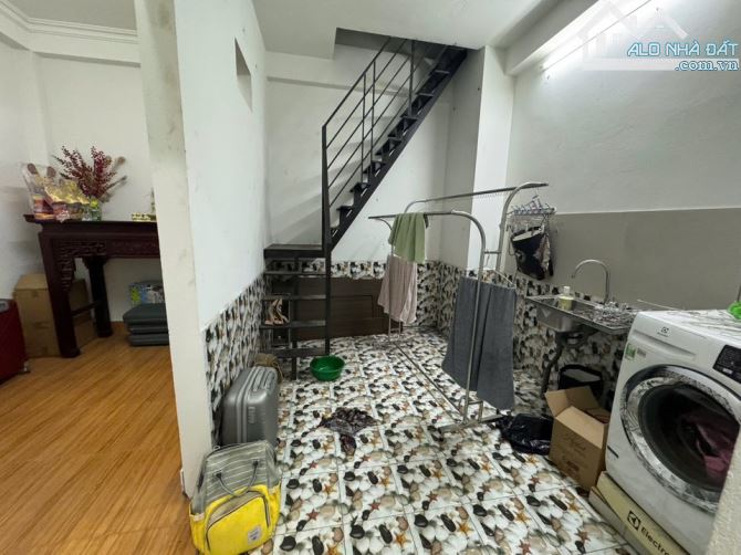 BÁN NHÀ ĐẸP 5 TẦNG 60M2 Ô TÔ VÀO NHÀ PHỐ ĐẠI ĐỒNG HOÀNG MAI - 3