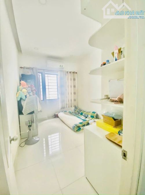 BÁN NHÀ 3 TẦNG LÝ THÁI TỔ QUẬN 10 FULL NỘI THẤT CHỈ 6.3 TỶ - 3