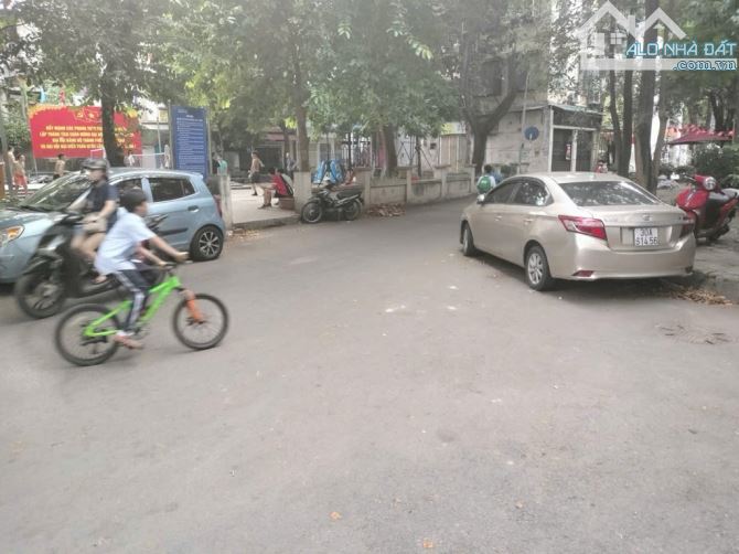 BÁN NHÀ PHỐ HOÀNG TÍCH TRÍ PHƯƠNG MAI SỔ RIÊNG 60M 4 TẦNG Ô TÔ ĐỖ CỬA 25 TỶ - 3
