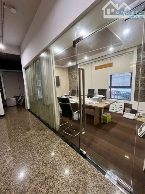 🏰 CỰC HIẾM! BIỆT THỰ LÔ GÓC NGUYỄN TRÃI - 1 HẦM 5 NỔI - 156M² - 25M MẶT TIỀN - Ở/VP - 3