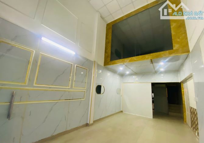 👍Cho thuê nhà Mặt Tiền Đường Vườn lài Dt 4x13, 1 lầu 1 lững giá : 13 triệu/ tháng - 3