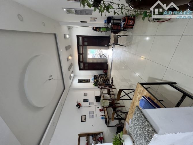 Bán căn hộ dịch vụ 3 tầng mặt tiền đường, phường Tăng Nhơn Phú B, Quận 9 - 3