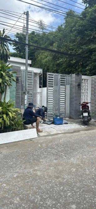 Bán nhà mặt tiền đường hẻm 385 Lê Hồng Phong 3phòng ngủ, 2 WC, sân đậu 2 ôtô. - 3