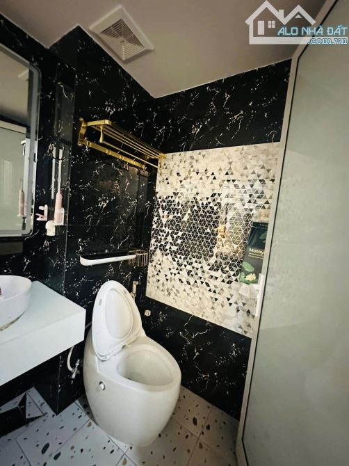 VIỆT HƯNG - ôtô vào nhà -lô góc 45m 6tầng thang máy MT 6m - chào 9tỷ4 full nội thất. - 3