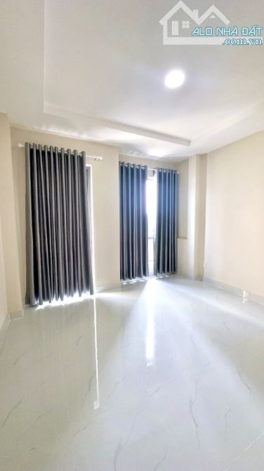 Bán Nhà Bình Chiểu, 56m2 x 3 tầng, SHR, Xe Hơi vào nhà, Chỉ 4 tỷ x - 3