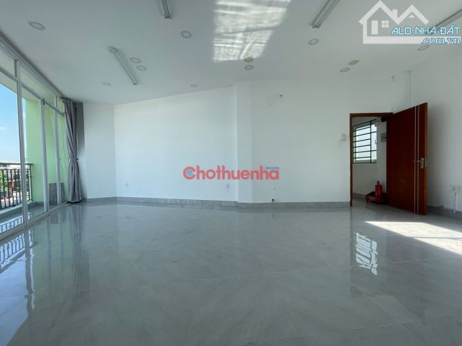 ⭐Nhà góc 3 mặt tiền thang máy 5 lầu trung tâm Quận 3 - 3