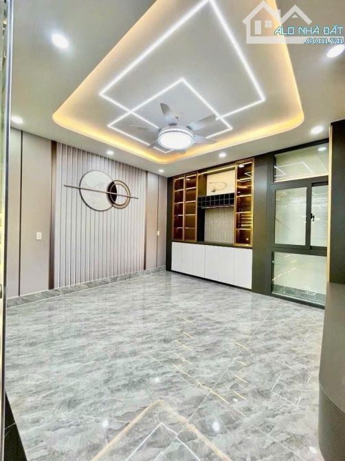 Bán nhà mới ở ngay, quận Bình Tân, 688 Hương Lộ 2, 4X14m, 5 Tầng, S.H.R - 3
