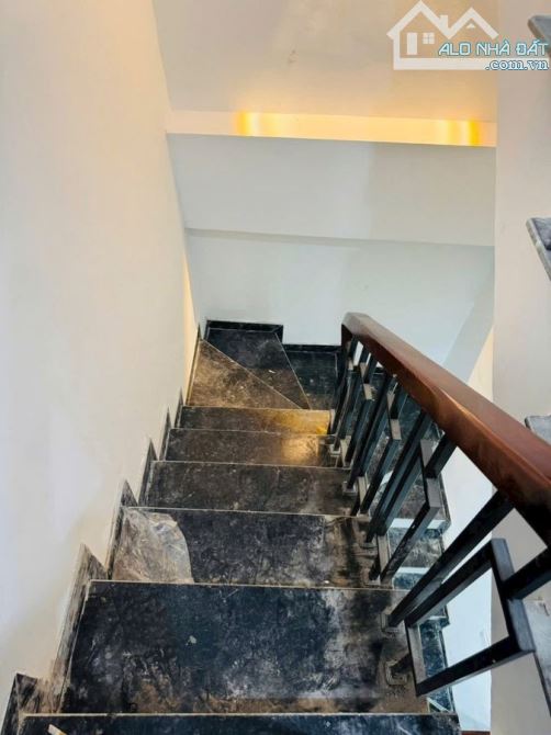 TRUNG TÂM CẦU GIẤY , NHÀ MỚI ĐẸP 6 TẦNG THANG MÁY , FULL NỘI THẤT , 10.35 TỶ - 3