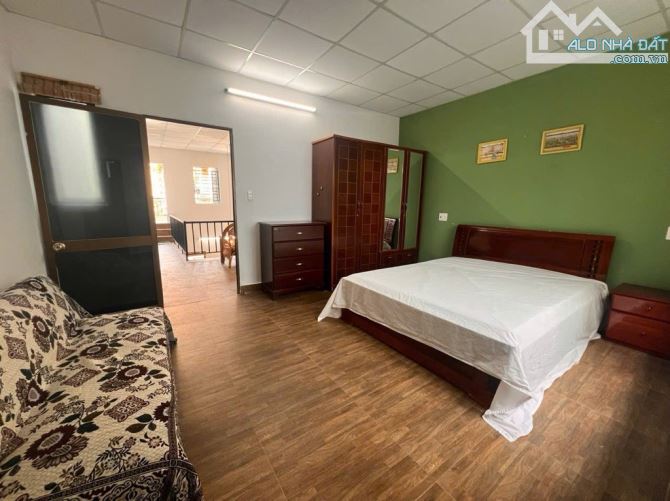 Bán nhà đẹp dt 84.8m2;mt5m; đường kiệt Nguyễn Văn Thoại 5.5m Giá 13,9 tỷ , biển Sơn Trà ĐN - 3