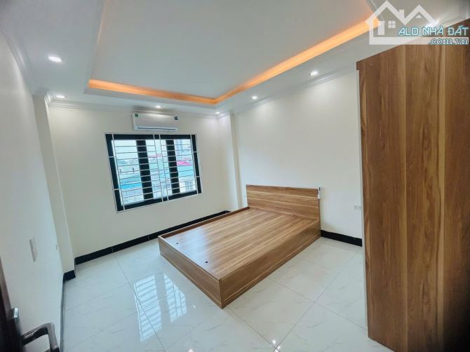 Bá,n Nhà Lai Xá - Hoài Đức, 30m2*5Tầng, 3PN Đủ Công Năng, Tặng Nội Thất Chỉ 50m Ra Ôtô Đỗ. - 3