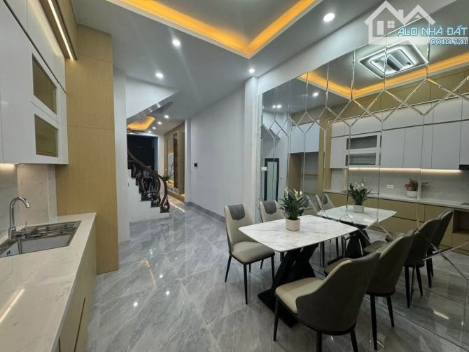 Bán nhà 5 tầng mới keng, ô tô tránh, thang máy, dòng tiền, vị trí siêu đẹp, diện tích 85m2 - 3